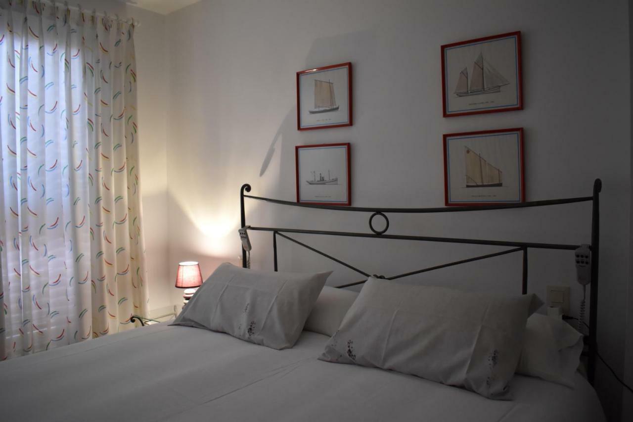 Magnolia, Habitacion Matrimonial Con Bano Uso Privado, En Casa Compartida Apartment Palafrugell Exterior foto